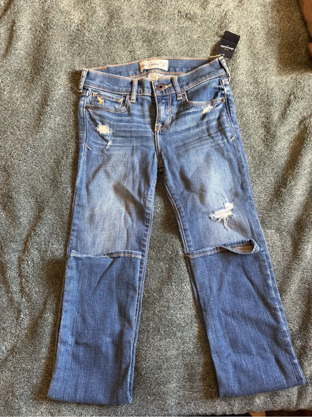 abercrombie kids distressed blue panel knee jeans